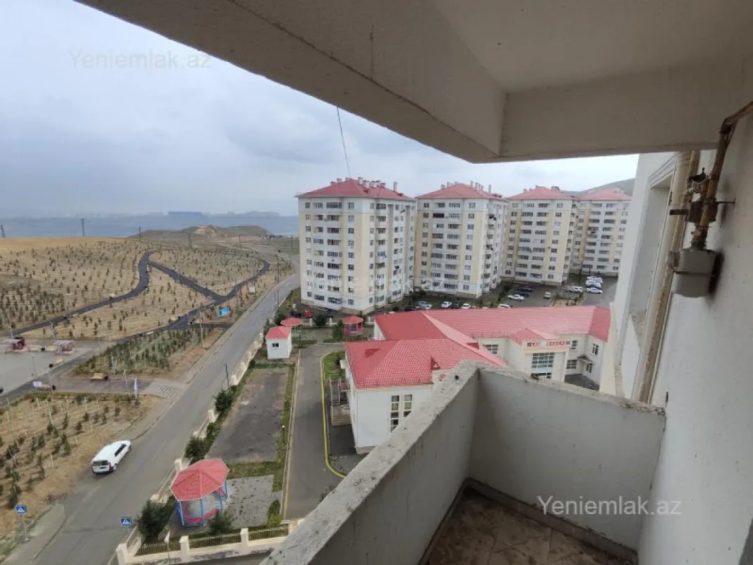 Satılır 3 otaqlı yeni tikili 100 m²