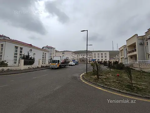 Satılır 3 otaqlı yeni tikili 100 m²