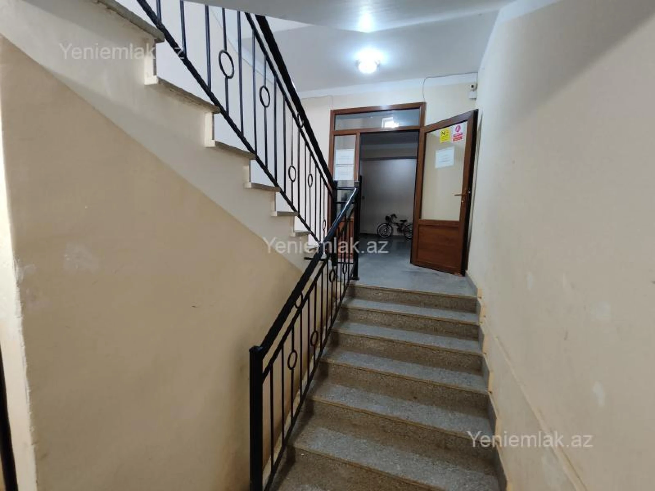 Satılır 3 otaqlı yeni tikili 100 m²