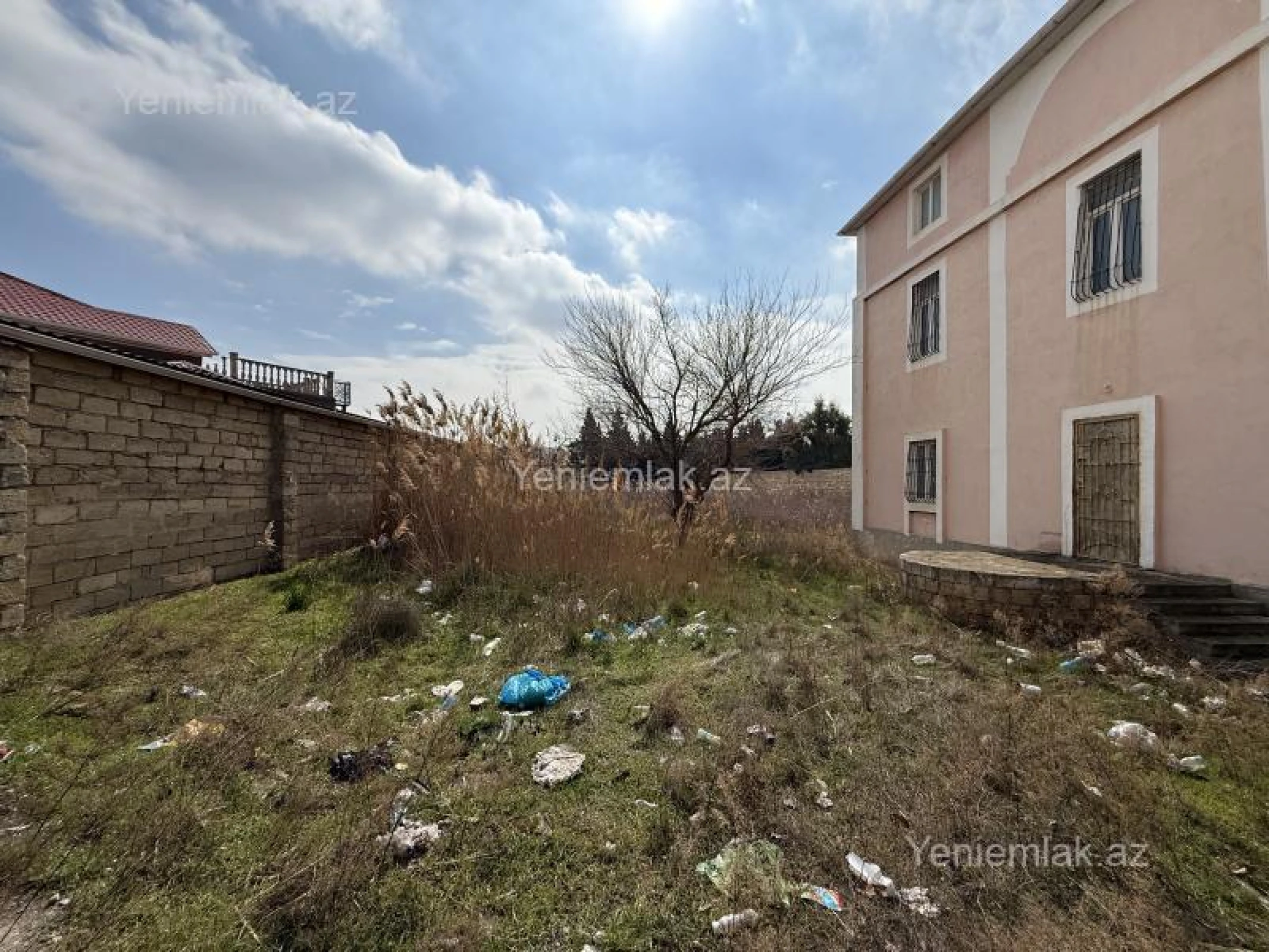 Satılır 5 otaqlı həyət evi 250 m²