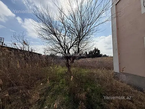 Satılır 5 otaqlı həyət evi 250 m²