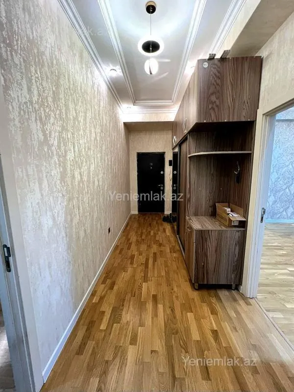 Satılır 3 otaqlı yeni tikili 110 m²