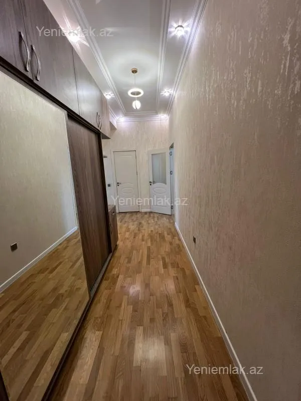 Satılır 3 otaqlı yeni tikili 110 m²
