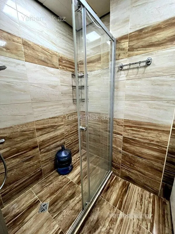 Satılır 3 otaqlı yeni tikili 110 m²