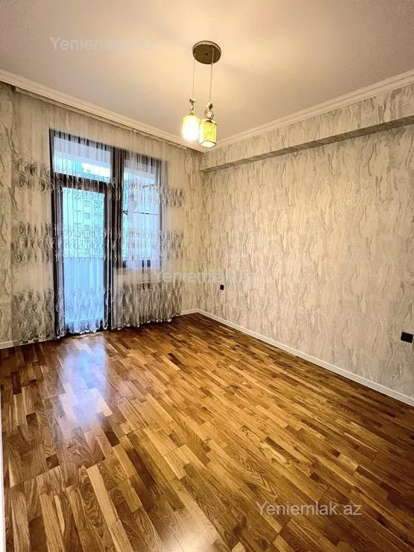 Satılır 3 otaqlı yeni tikili 110 m²