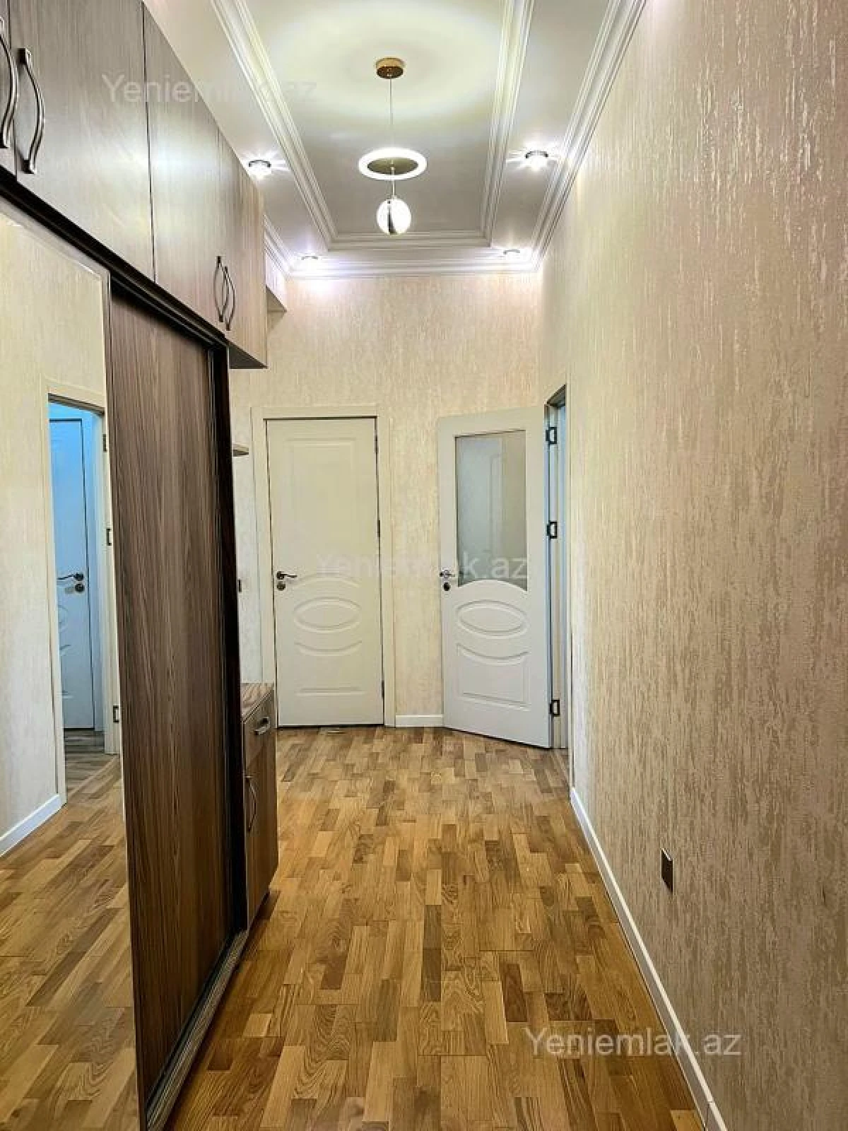 Satılır 3 otaqlı yeni tikili 110 m²