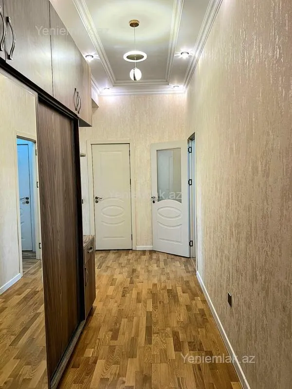 Satılır 3 otaqlı yeni tikili 110 m²