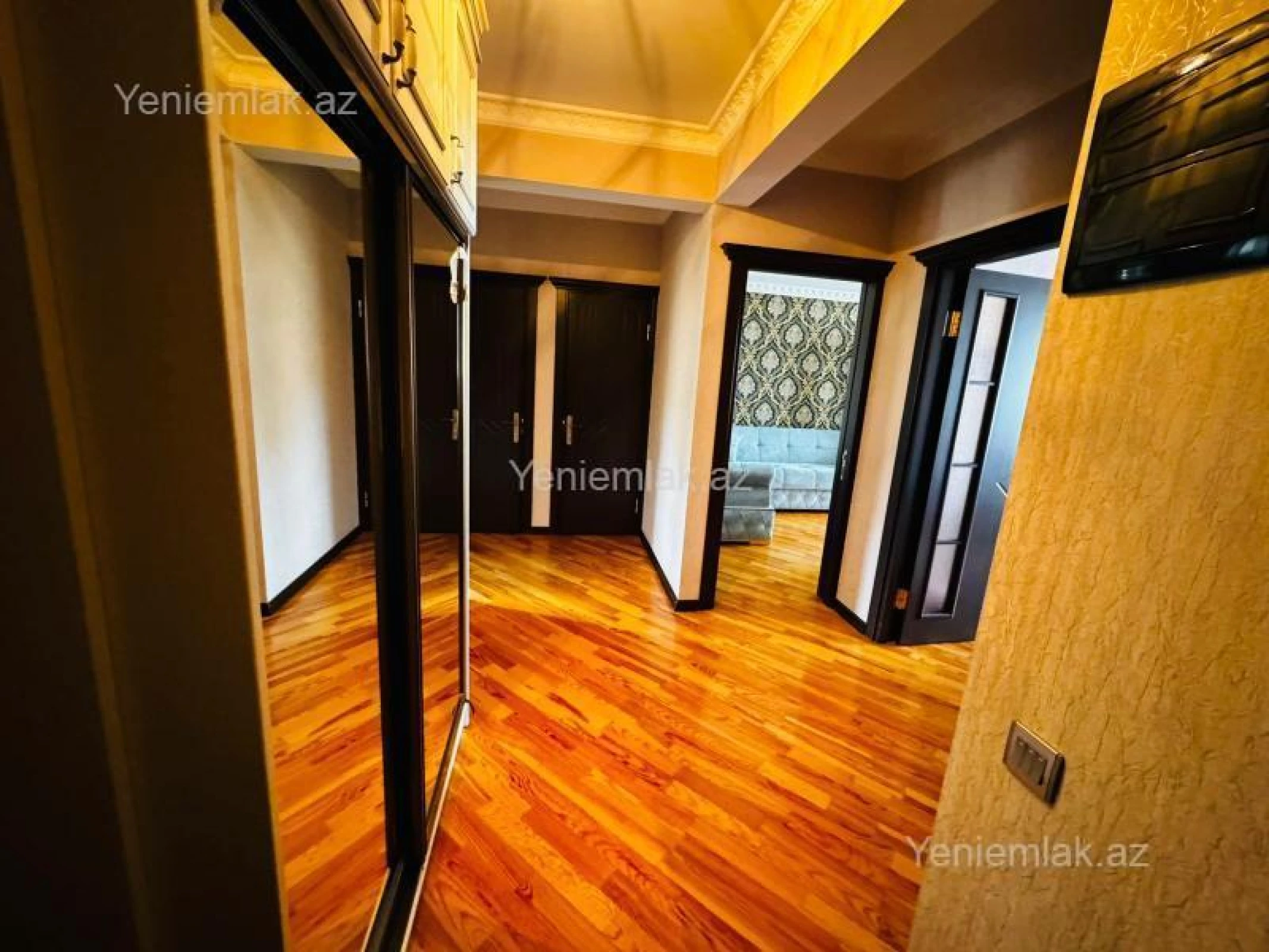 Satılır 3 otaqlı köhnə tikili 80 m²