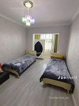 Satılır 4 otaqlı köhnə tikili 100 m²