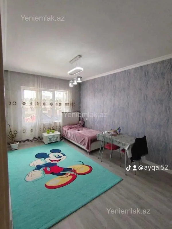 Satılır 4 otaqlı köhnə tikili 100 m²