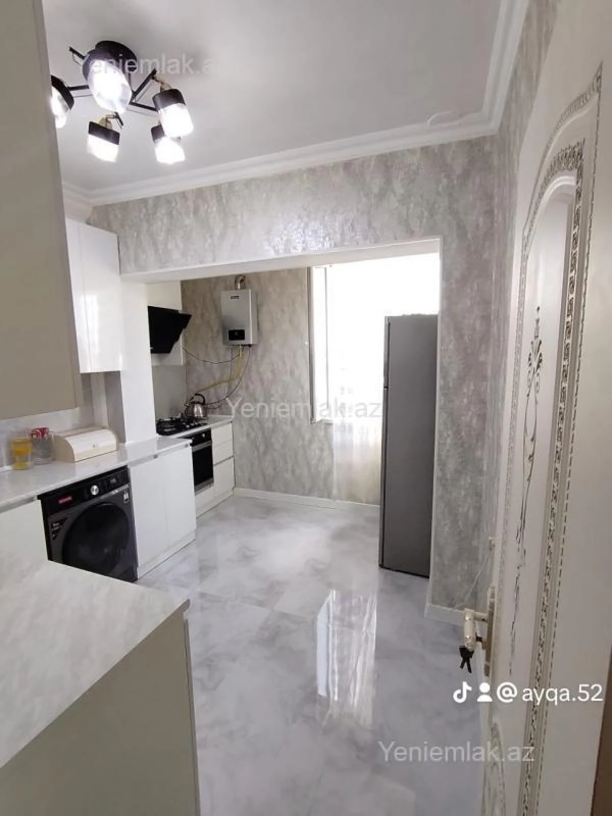 Satılır 4 otaqlı köhnə tikili 100 m²