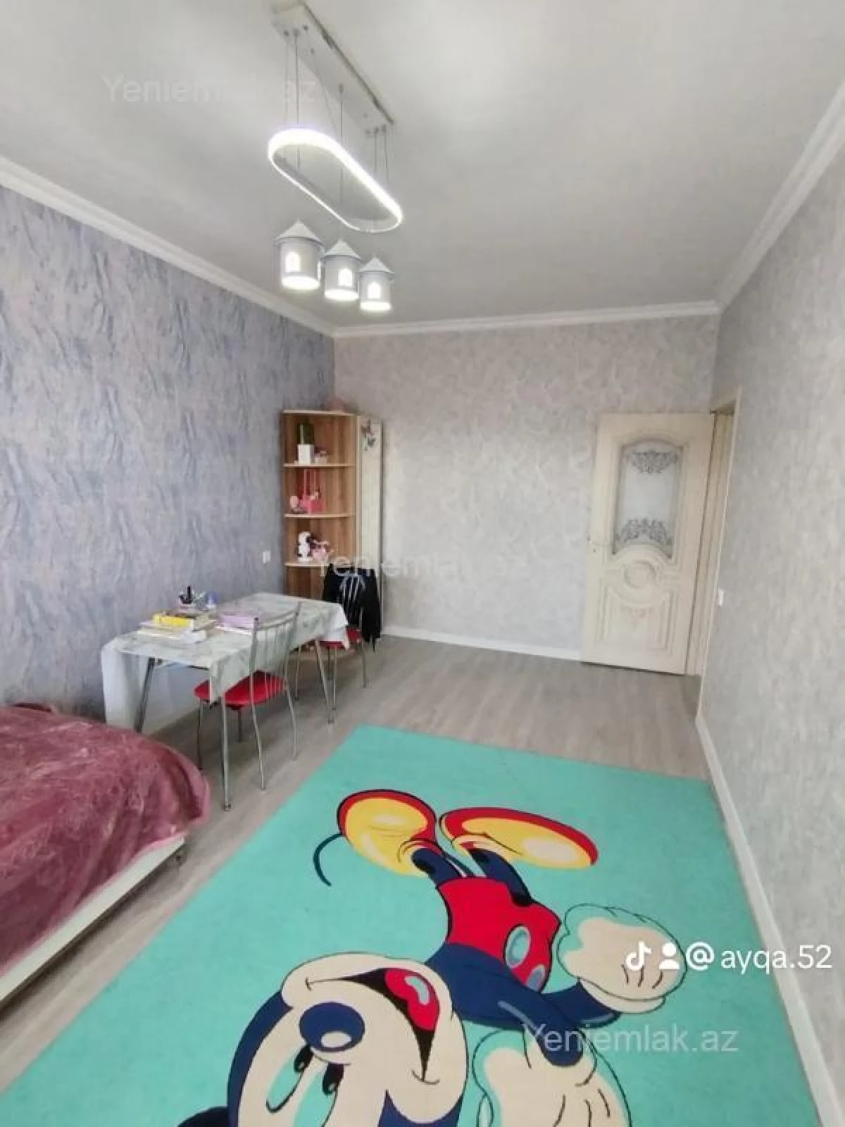 Satılır 4 otaqlı köhnə tikili 100 m²