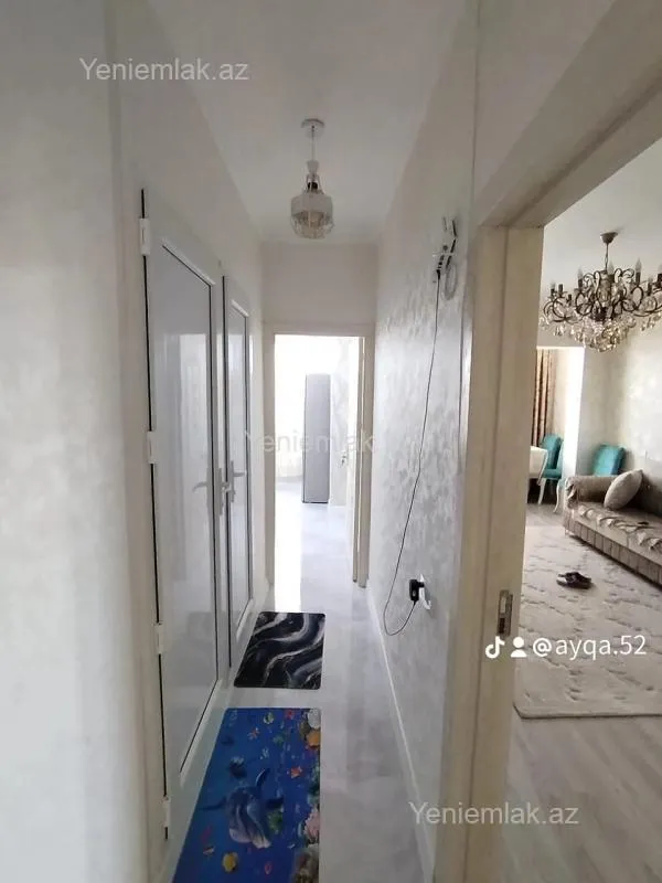 Satılır 4 otaqlı köhnə tikili 100 m²