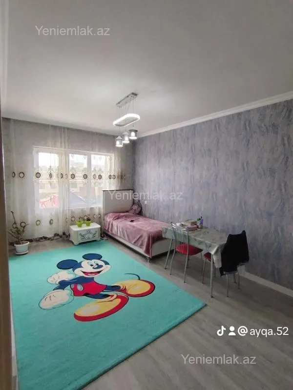 Satılır 4 otaqlı köhnə tikili 100 m²