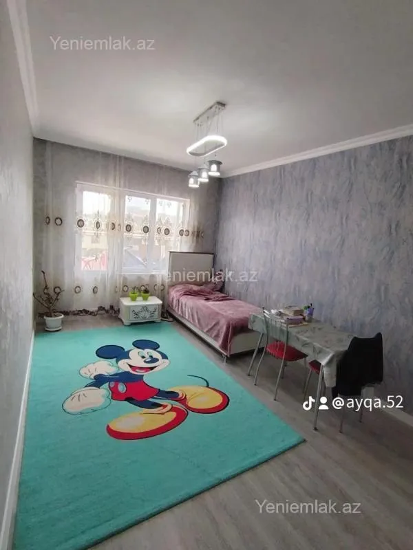 Satılır 4 otaqlı köhnə tikili 100 m²