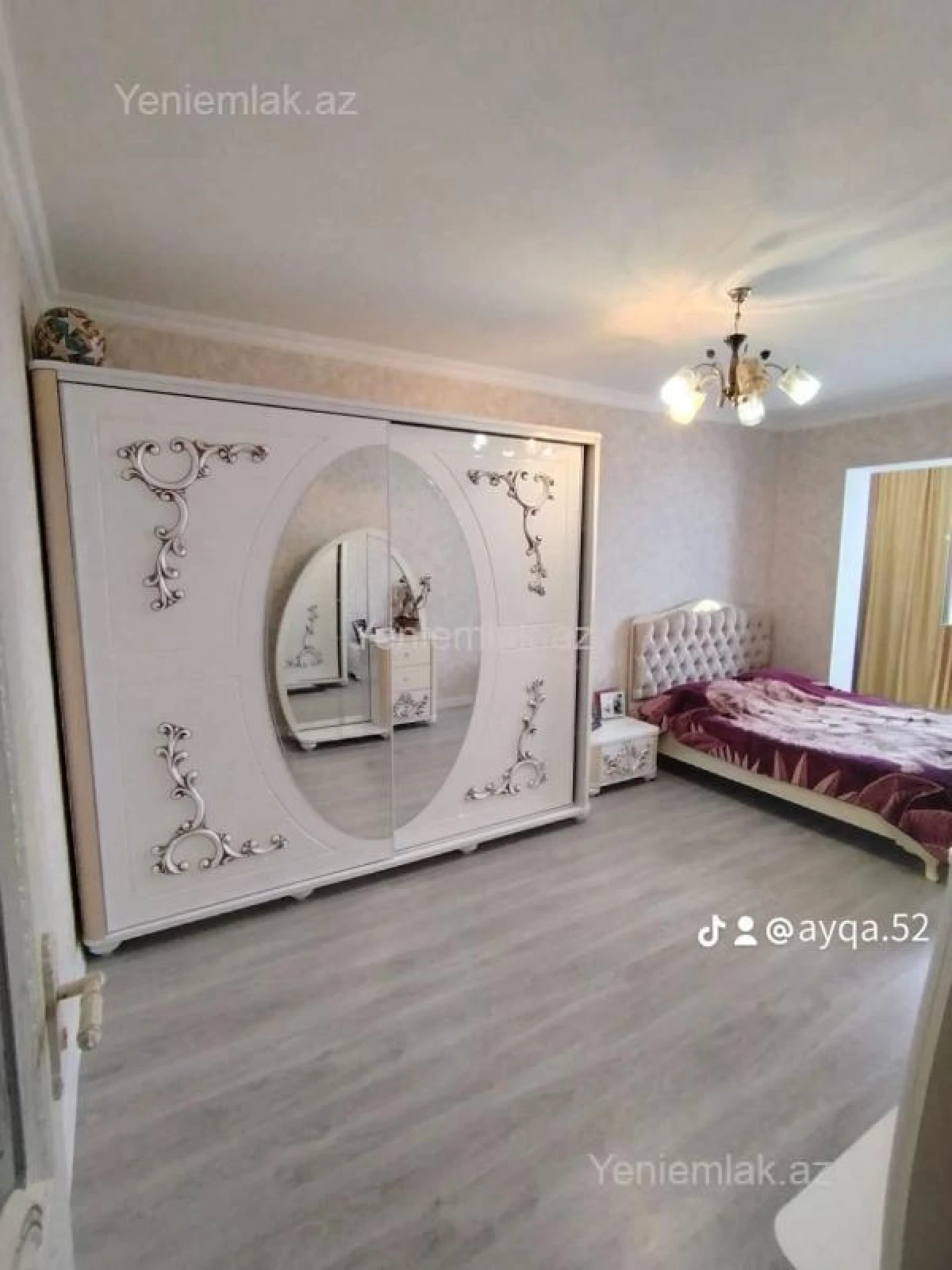 Satılır 4 otaqlı köhnə tikili 100 m²