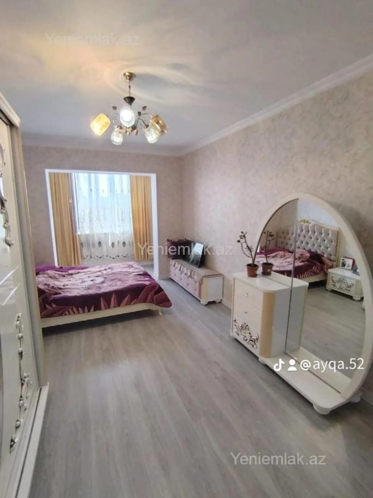 Satılır 4 otaqlı köhnə tikili 100 m²