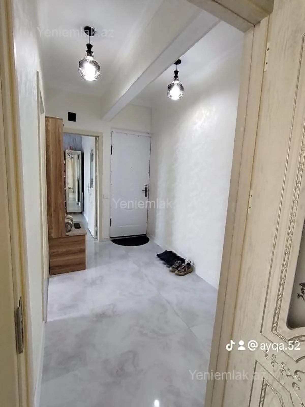 Satılır 4 otaqlı köhnə tikili 100 m²