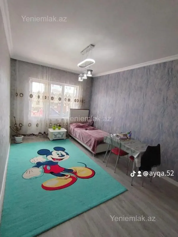 Satılır 4 otaqlı köhnə tikili 100 m²