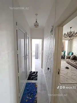 Satılır 4 otaqlı köhnə tikili 100 m²