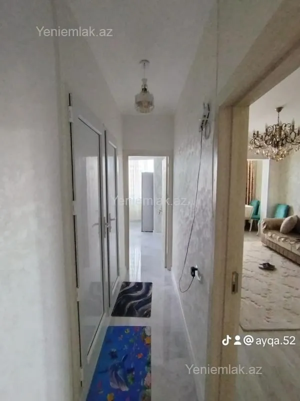 Satılır 4 otaqlı köhnə tikili 100 m²