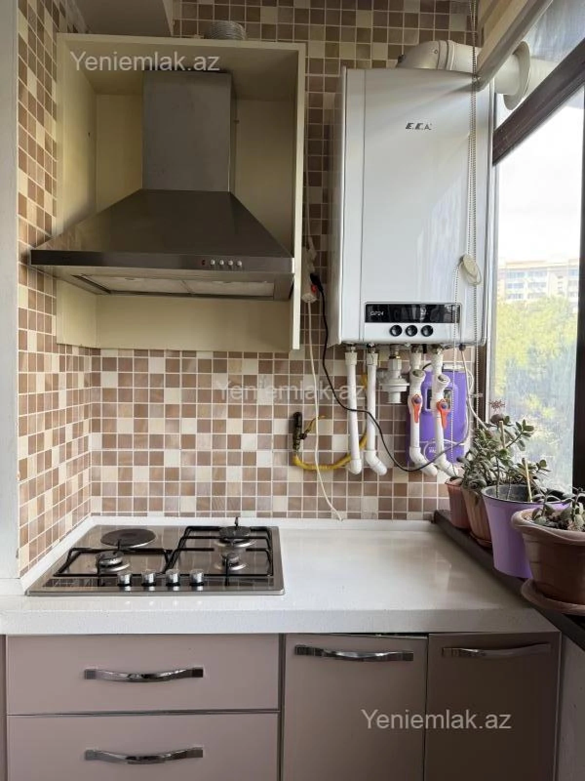 Satılır 3 otaqlı köhnə tikili 80 m²