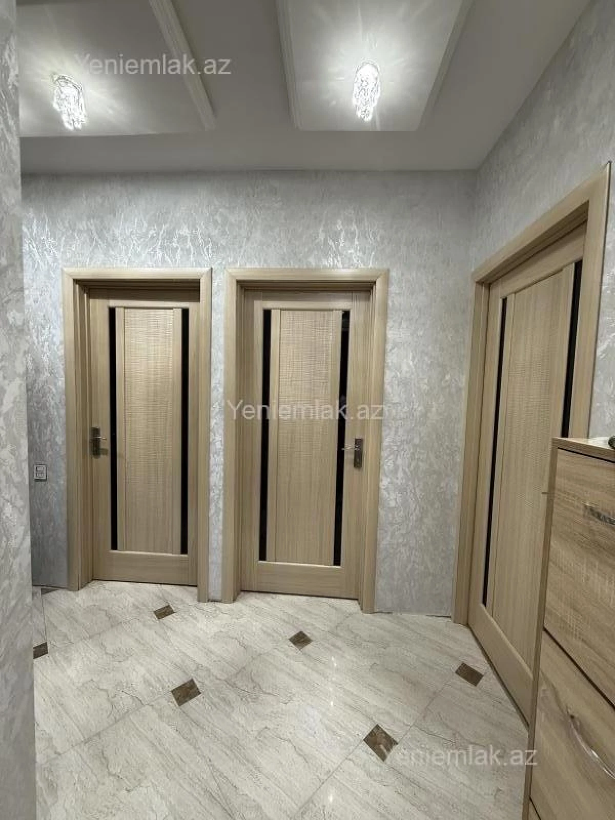 Satılır 3 otaqlı köhnə tikili 80 m²