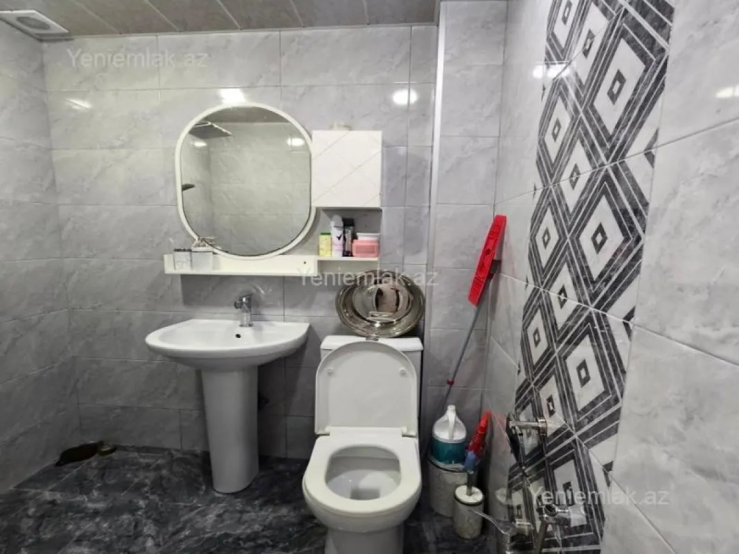 Satılır 1 otaqlı köhnə tikili 37 m²