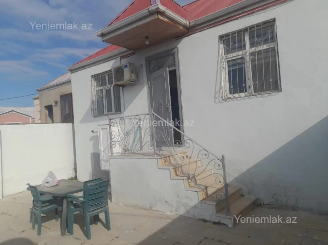 Satılır 3 otaqlı həyət evi 90 m²