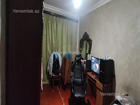 Satılır 5 otaqlı köhnə tikili 120 m²