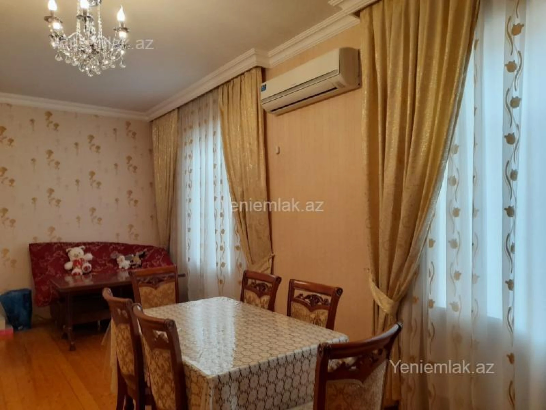Satılır 4 otaqlı həyət evi 140 m²