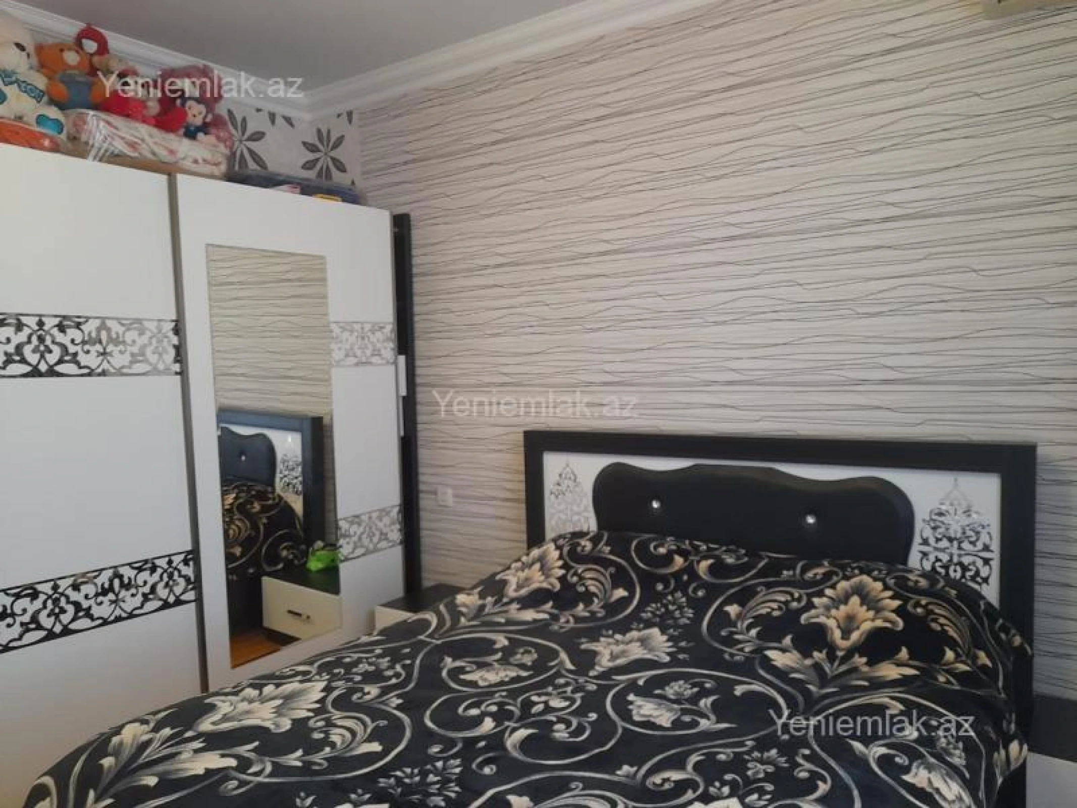 Satılır 4 otaqlı həyət evi 140 m²