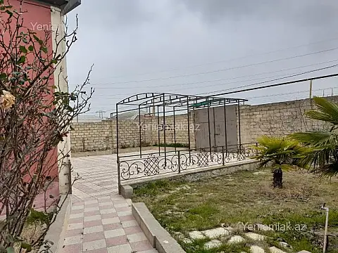 Satılır 4 otaqlı həyət evi 140 m²