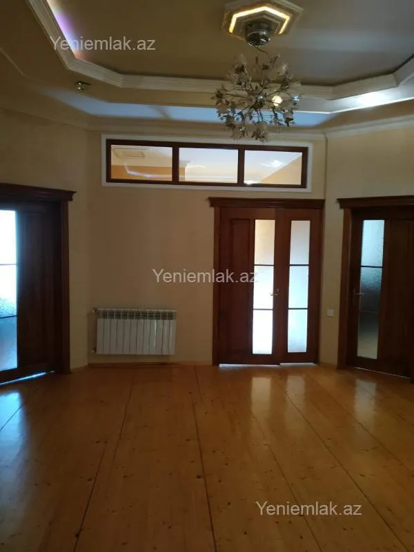 Satılır 4 otaqlı həyət evi 140 m²