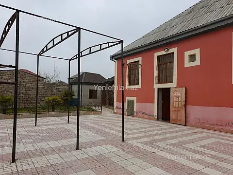 Satılır 4 otaqlı həyət evi 140 m²