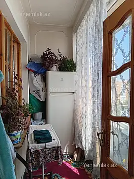 Satılır 5 otaqlı köhnə tikili 90 m²