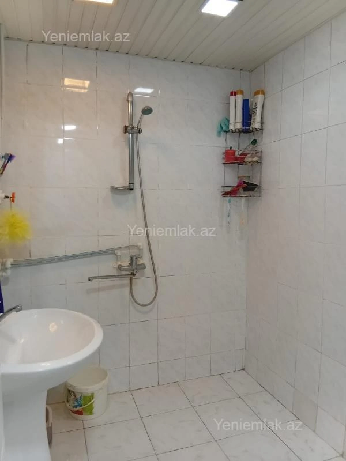 Satılır 5 otaqlı köhnə tikili 90 m²