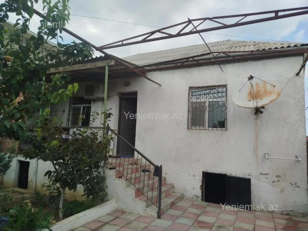 Satılır 3 otaqlı həyət evi 90 m²