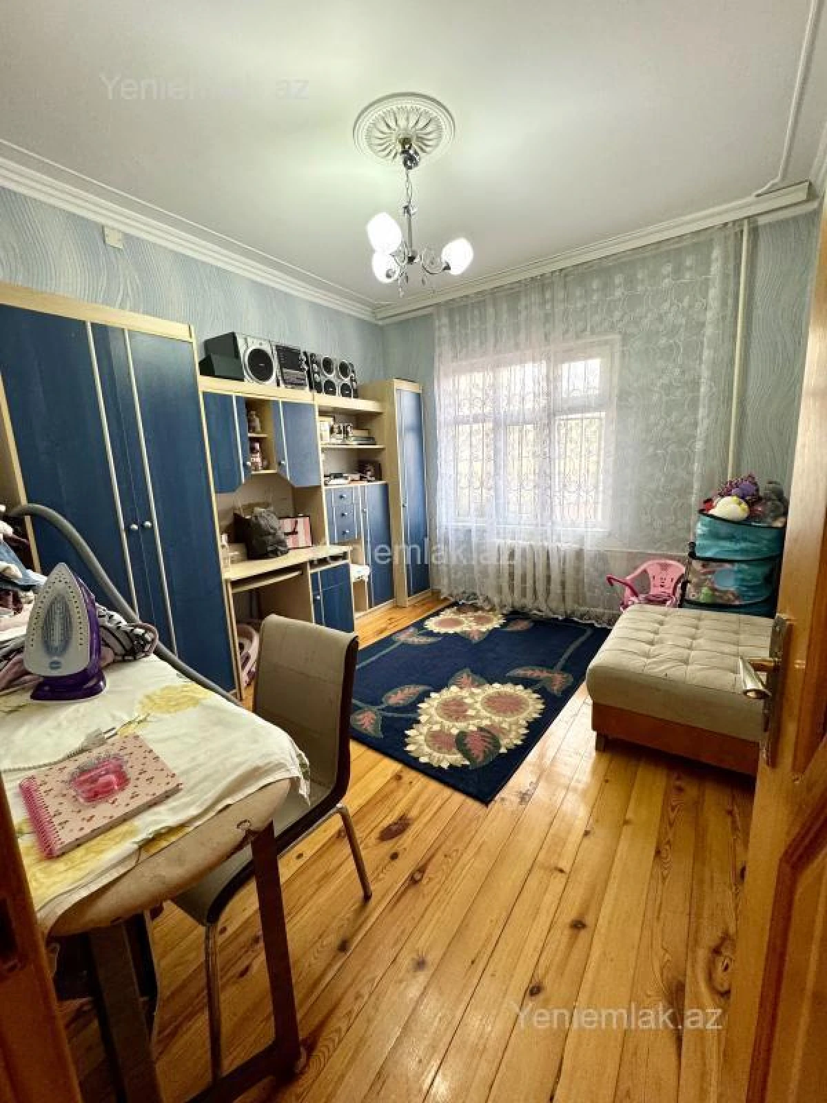 Satılır 4 otaqlı köhnə tikili 110 m²