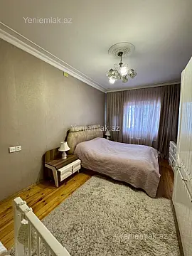 Satılır 4 otaqlı köhnə tikili 110 m²