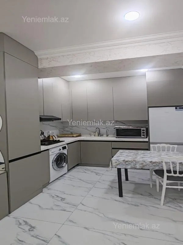 Satılır 2 otaqlı yeni tikili 60 m²
