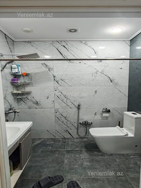 Satılır 2 otaqlı yeni tikili 60 m²