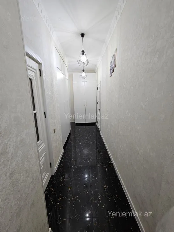 Satılır 2 otaqlı yeni tikili 85 m²