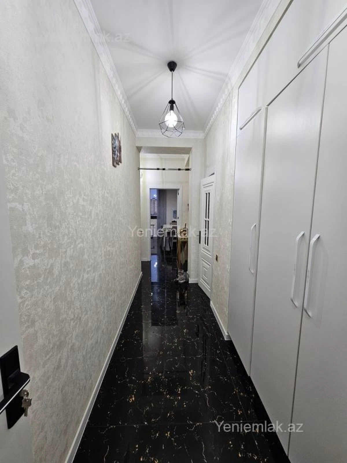 Satılır 2 otaqlı yeni tikili 85 m²