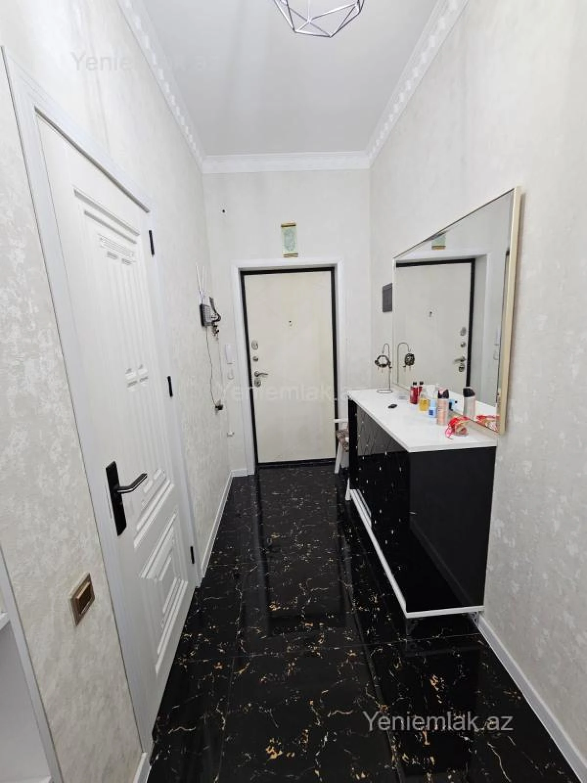 Satılır 2 otaqlı yeni tikili 85 m²