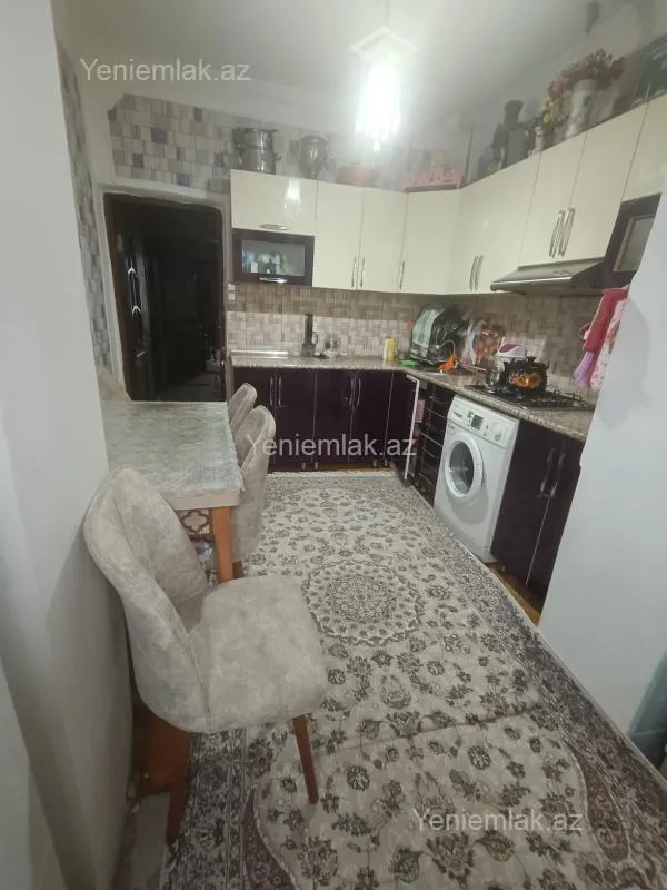 Satılır 2 otaqlı köhnə tikili 54 m²