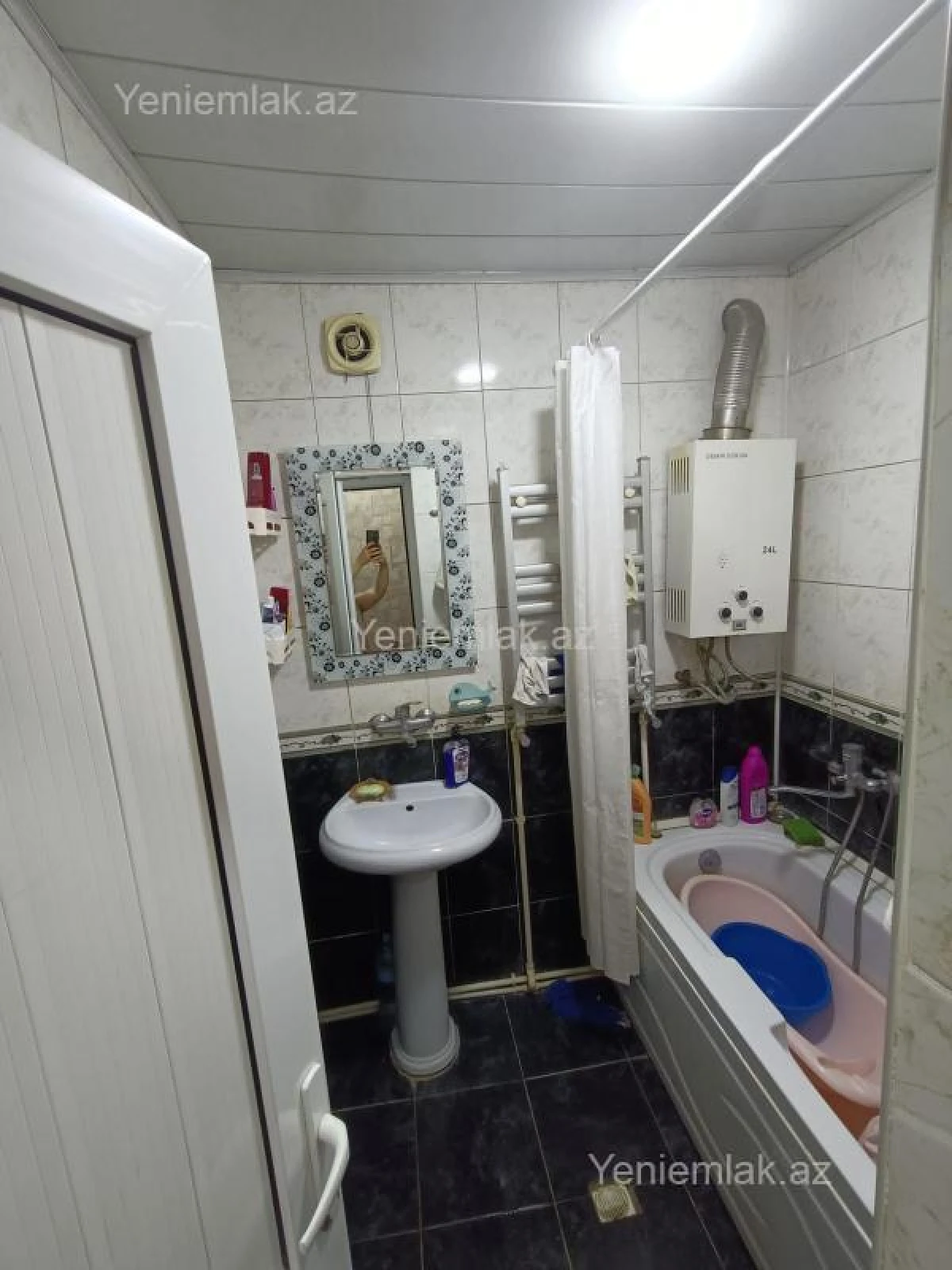Satılır 2 otaqlı köhnə tikili 54 m²