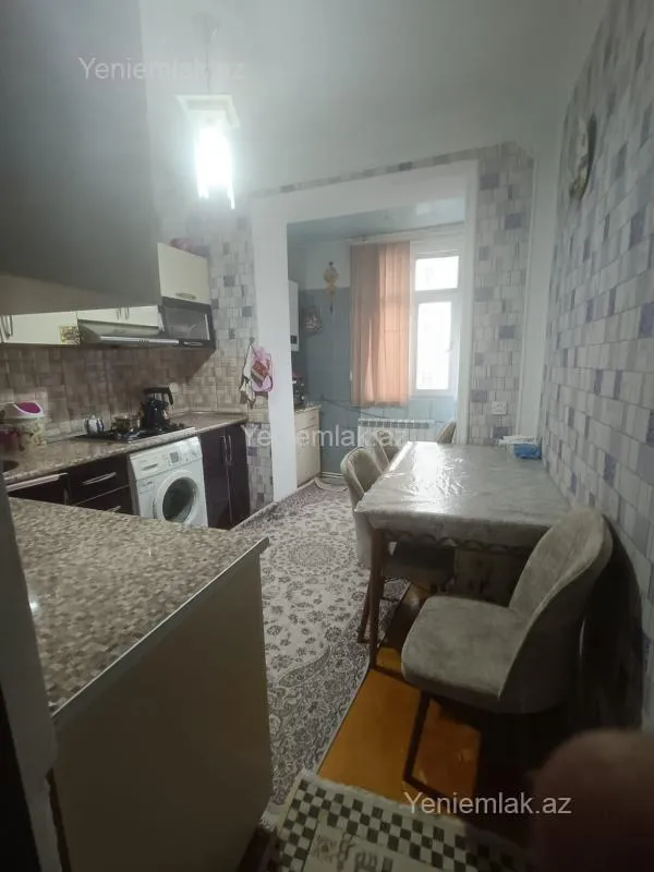 Satılır 2 otaqlı köhnə tikili 54 m²
