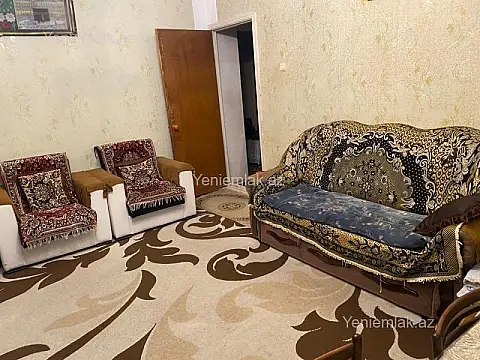 Satılır 4 otaqlı köhnə tikili 90 m²