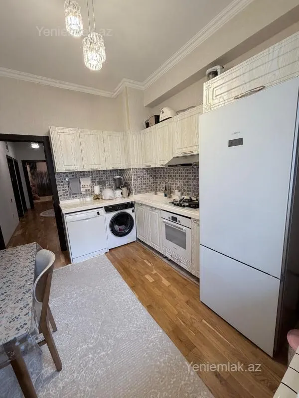 Satılır 3 otaqlı yeni tikili 102 m²